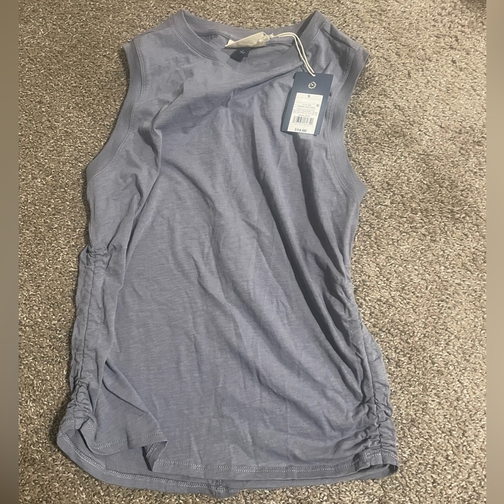 Small universal thread blue tank top